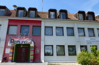 Figure 1: A building in Szentendre.